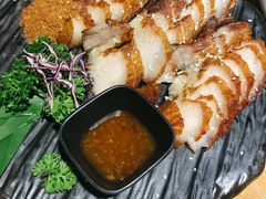 纳西烤山猪-觅山云南菜(泊富ICITY店)