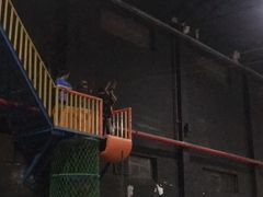 -嘿哟动霸CHUA·新潮玩运动娱乐中心·蹦床滑冰团建乐园