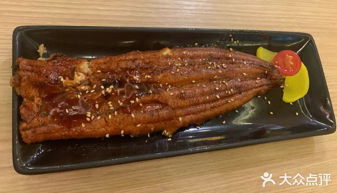 想吃蒲燒鰻魚丼定食,牛油拉麵,於是搜了這家日本料理