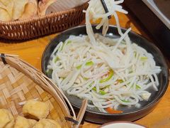 -老滇山寨•云南特色菜•地方菜•民族风情歌舞表演(金碧店)