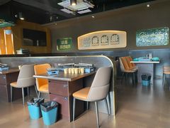 -曼听小寨海鲜烧烤·大连辣炒大王(盖州街店)