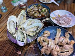 -蚝堡海鲜·威海菜·海肠捞饭·烧烤·亚洲吃蚝公司(幸福门店)