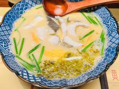 -荣家黄鱼面(前滩太古里店)