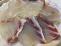 -鲜入围煮花胶鸡海鲜火锅