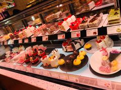 -巴黎贝甜(泗泾店)