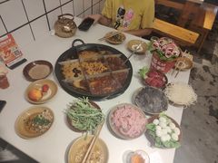 -岗上渣渣老火锅(两路口店)