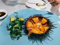 生海胆-品味居·首店·大连鲜活海鲜大连菜(东港店)