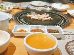 -唯成•韩国炭火烤肉 유성고기