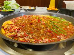 -沸炉重庆老火锅(军事博物馆店)