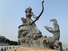 -巴陵广场