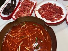 -毛辣果·贵州红酸汤牛肉火锅(西单店)