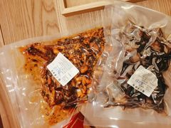 -鑫记婆婆兔·成都特产·兔头手撕兔(太古里店)