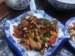 -阿鹏故事云南野生菌火锅(人民路店)
