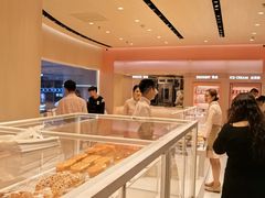 -好利来(上海长宁龙之梦店)