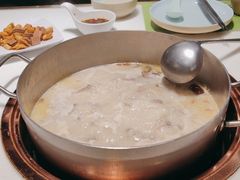 -洪氏嗨捞·猪肚鸡火锅(阳光天地店)