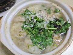 -小许三鲜砂锅馄饨店(家多乐烟酒店)