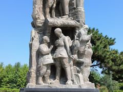 -中国人民抗日战争纪念雕塑园