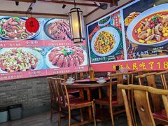 -川流不息·地道川菜·小龙虾(新松江路店)