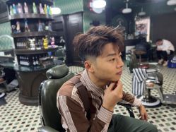 -海文先生国潮烫染男士理发馆