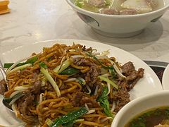 干炒牛河-有章牛杂(石厦店)
