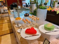 -大中华希尔顿酒店-念自助餐·嗨啤·小龙虾
