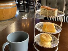-卡普里披萨·牛扒·下午茶