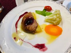 法式鹅肝配菠萝红酒汁-92°C俄式厨房(中央大街店)