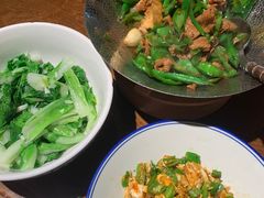 生态辣椒炒土猪肉-田边二娃子·湖南民间菜