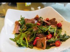 -小芙蓉湘菜馆(易生活购物公园店)