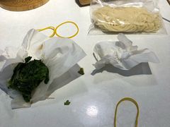 -百品聚旋转火锅(号外店)