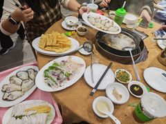 -濠轩阁特色生蚝火锅总店