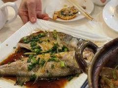 -渝君重庆火锅(嘉宾路店)
