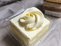 咸芝白脱蛋糕-红宝石·鲜奶小方·海派西点房(长阳店)