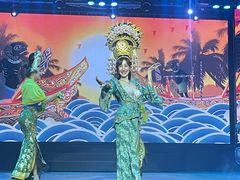 -金东尼人妖秀