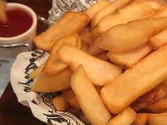 -Hooley's活利仕西餐厅(珠江新城店)