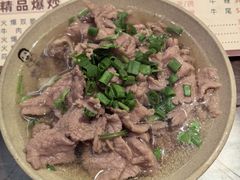 -谢老五跷脚牛肉·非遗传承店