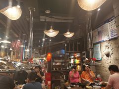 大堂-破瓦寒窑·地摊烤羊排