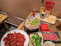-肖四女乐山跷脚牛肉(滨江天街店)