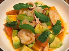 海鲜沙拉｜木姜子油醋汁-Bistro 63 创意融合料理(广粤天地店)