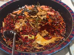 -何师傅美蛙鱼头(汉街店)