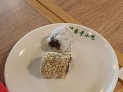 -护国寺小吃店(红莲南路店)