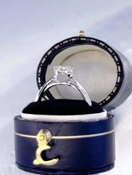 -珂兰钻石(美美2购物中心店)