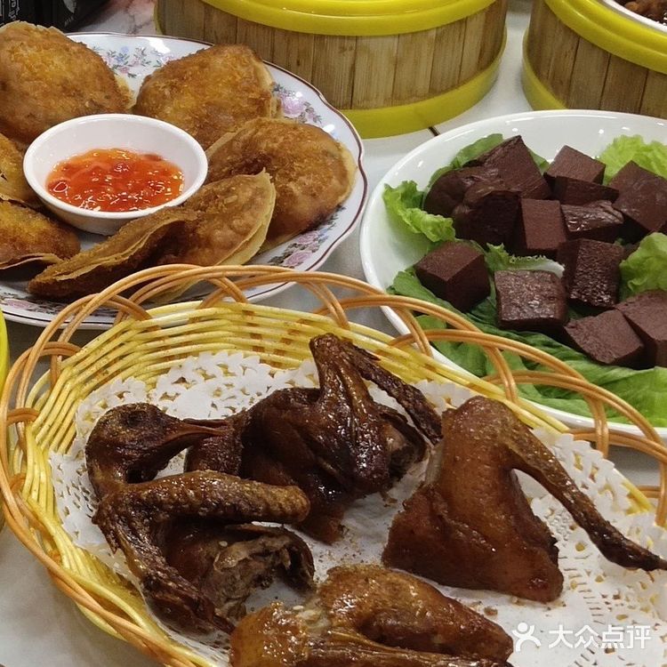 冬天里第一碗粥是它给的，暖心又暖胃💕