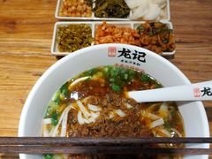 -湘人龙记老长沙米粉(鸟巢店)