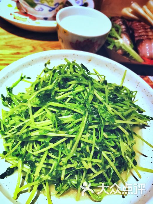 老头儿油爆虾(巴黎春天淮海店)-酒香炒豆苗图片-上海美食-大众点评网