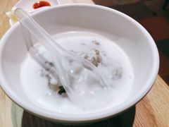 椰汁糯米饭-甘容西贡越南粉