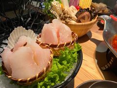 -湊湊火锅·茶憩(杭州湖滨银泰in77店)
