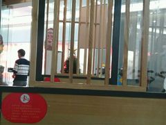 -鸿通城购物中心