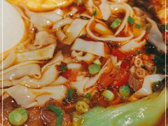 -呷佬·长沙手工米粉(金沙江路店)