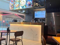 -POKEE VIA&Brunch·维娅(重庆来福士店)
